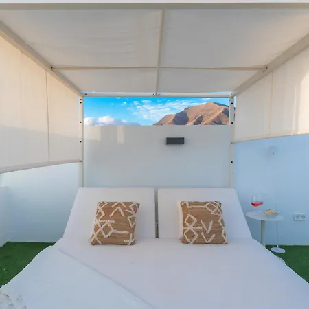 Serena Yuli By Villalia